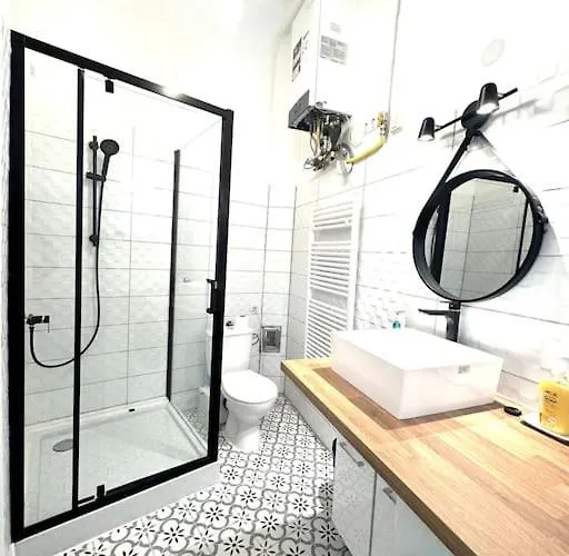 Appartement F1 Ultra Danube Flat