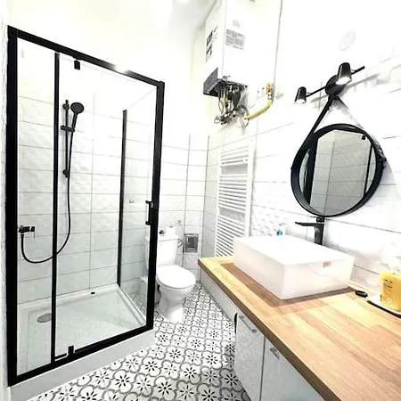 Appartement F1 Ultra Danube Flat