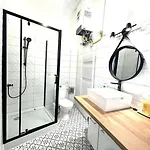Appartement F1 Ultra Danube Flat