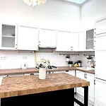 Appartement F1 Ultra Danube Flat *
