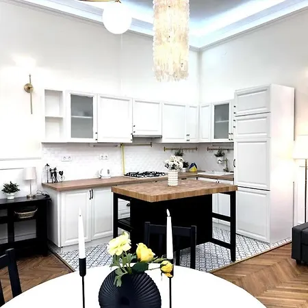 F1 Ultra Danube Flat Apartament *